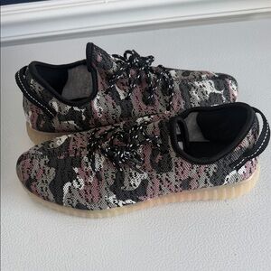 Camouflage Sneakers with LED Lights